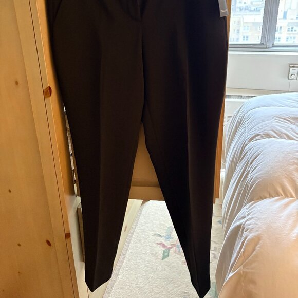 Tahari NWT Black Ankle Pants Size 8 - Picture 2 of 6